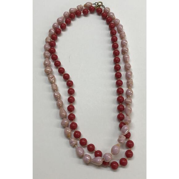 Vintage Set of 2 19" Strand String Necklace Pink Shell Look and Red - Picture 3 of 8